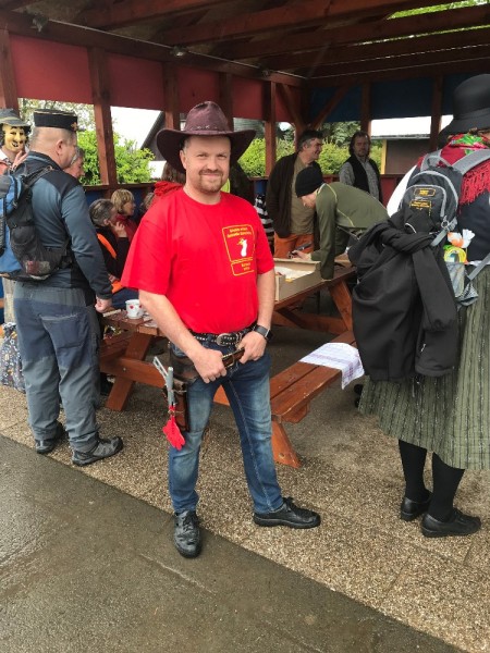 08. Bedlivý šerif.jpg